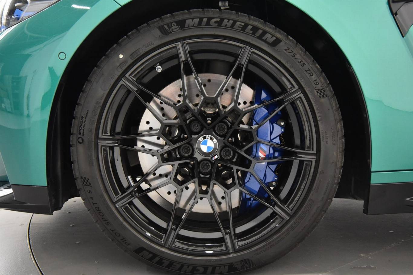 BMW M4 33
