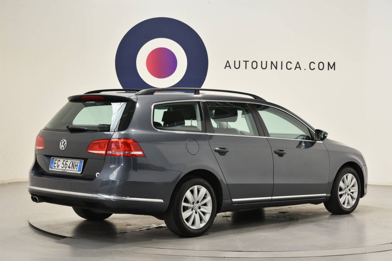 VOLKSWAGEN Passat 30