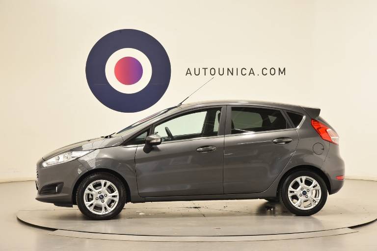 FORD Fiesta 12