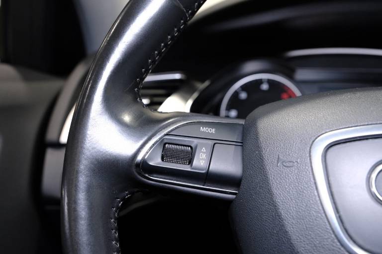 AUDI A4 21