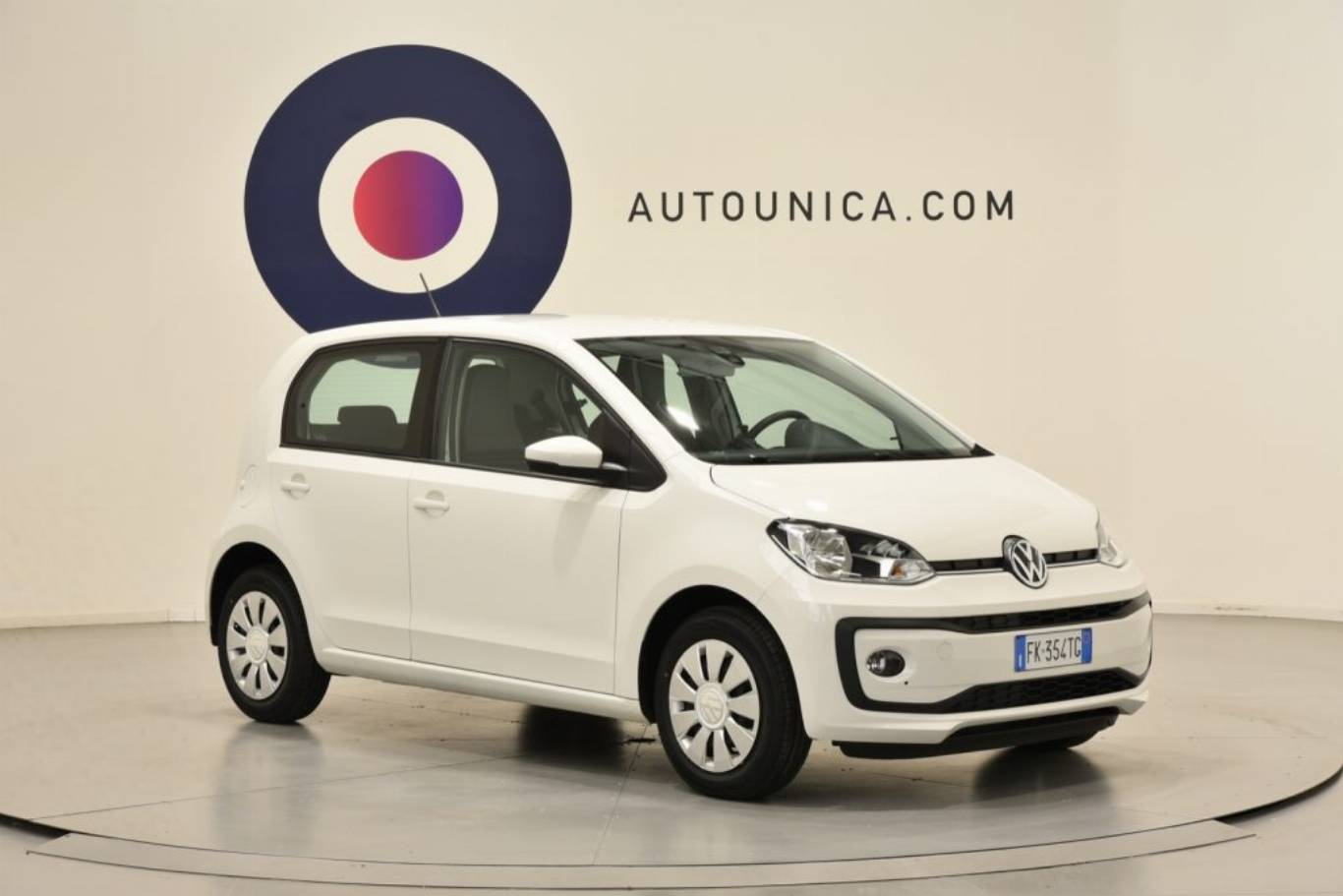 VOLKSWAGEN Up! 28
