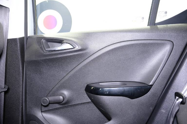 OPEL Corsa 32