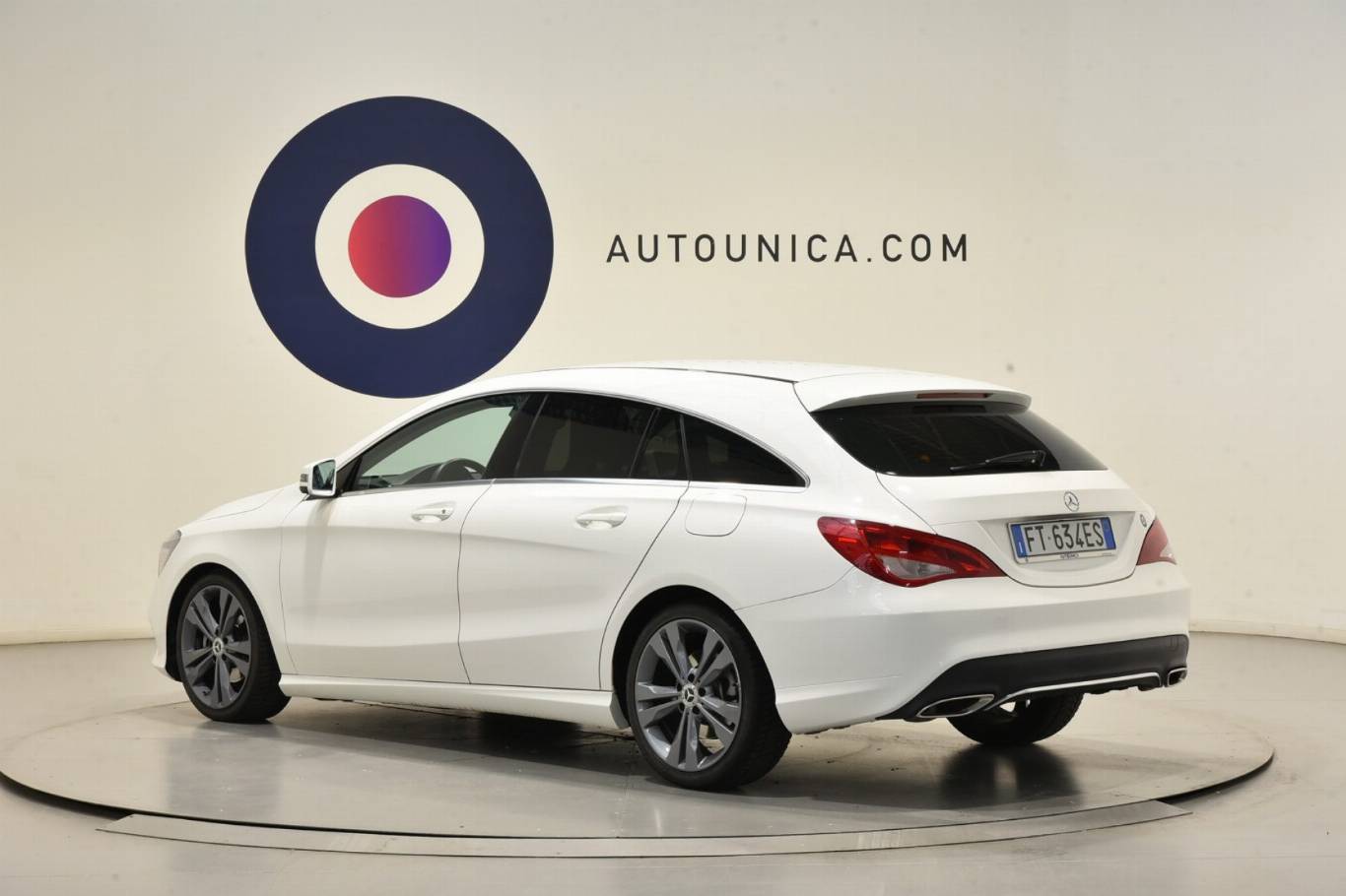 MERCEDES-BENZ CLA 180 2