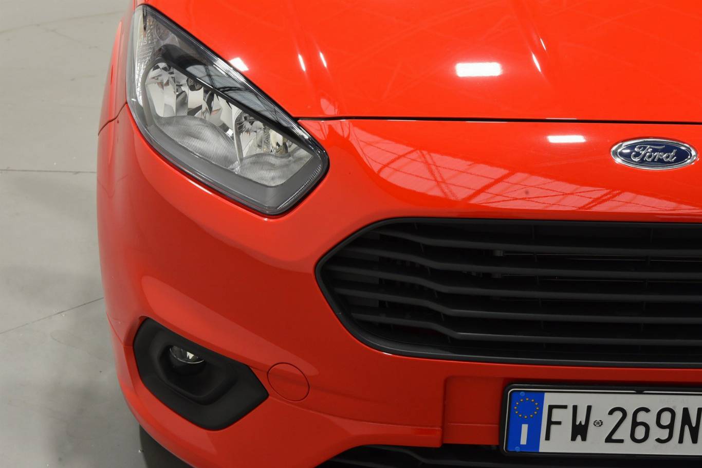 FORD Tourneo Courier 17