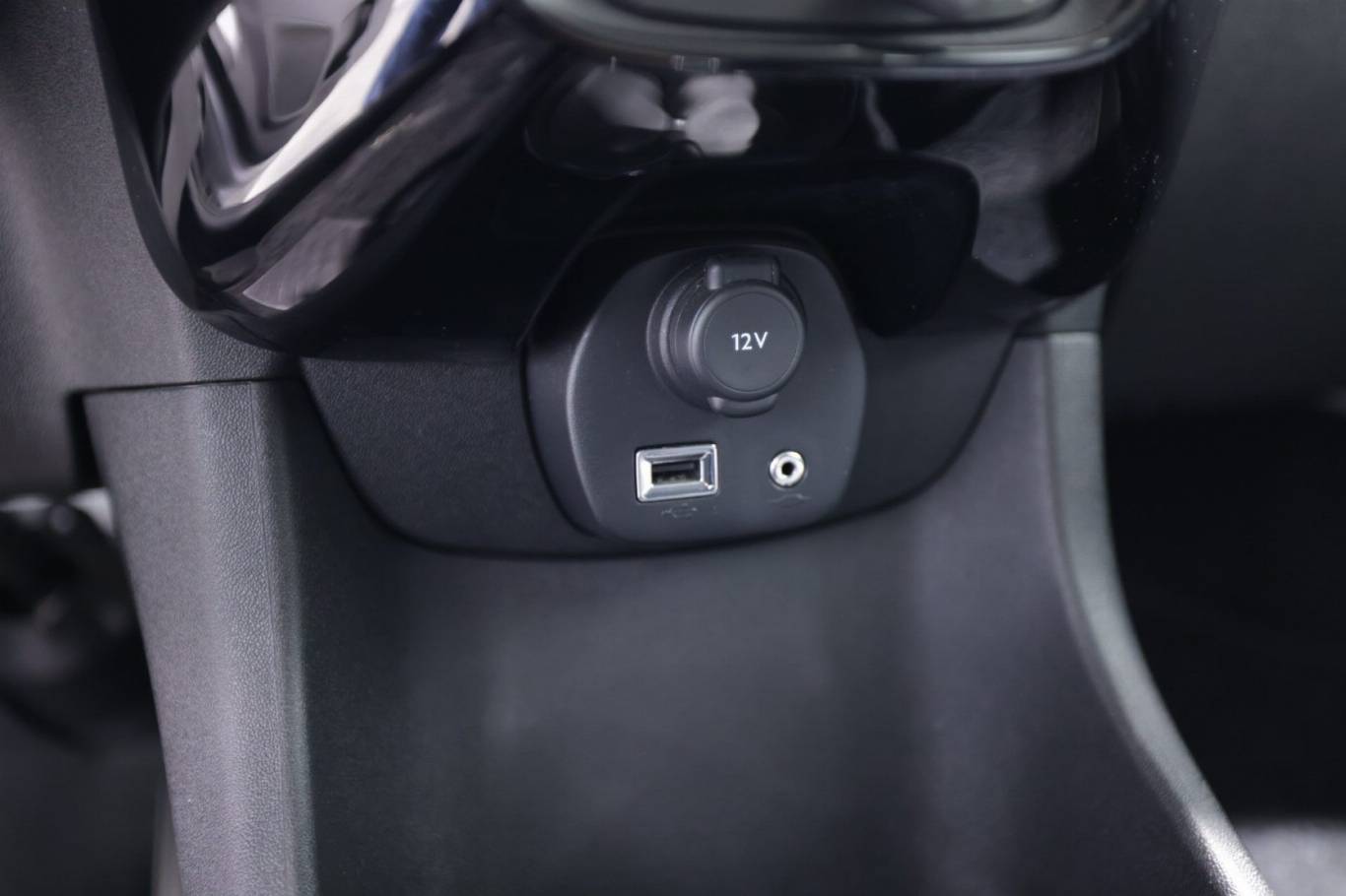 PEUGEOT 108 25