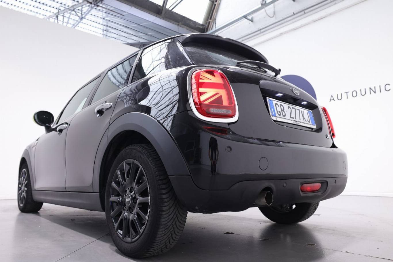 MINI One 37