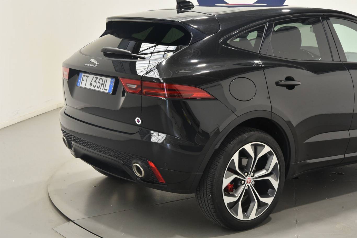 JAGUAR E-Pace 18
