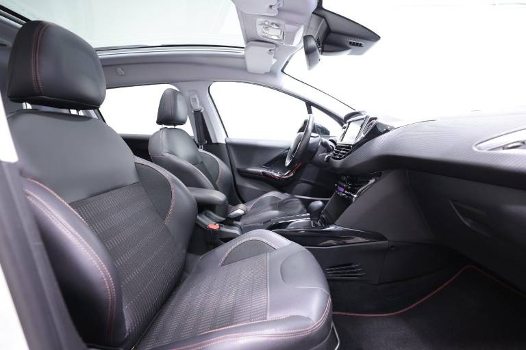 PEUGEOT 2008 45