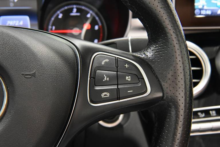 MERCEDES-BENZ C 220 8