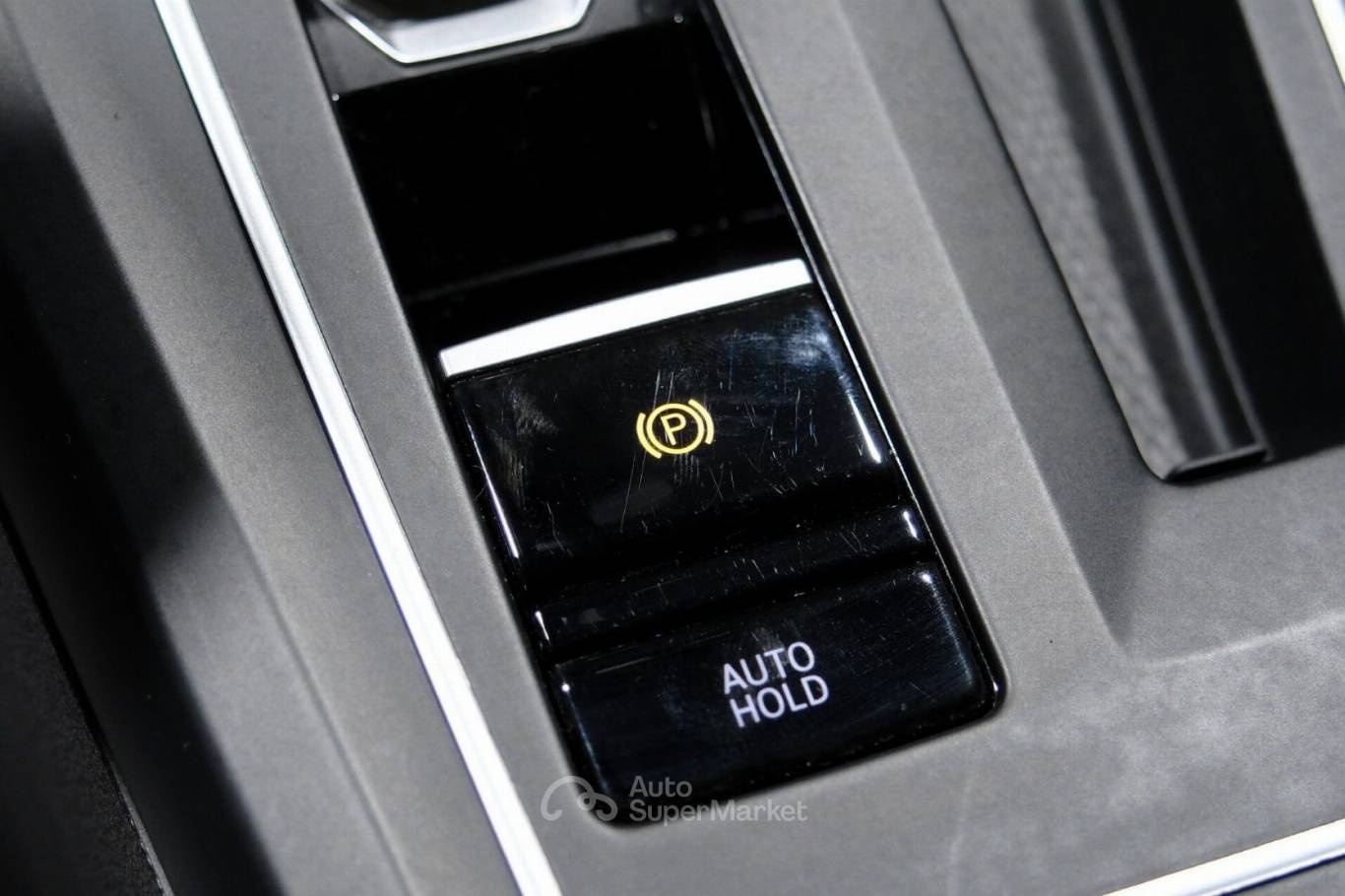 VOLKSWAGEN Golf 31