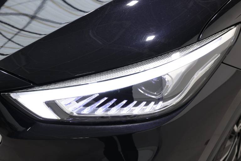 MG ZS 52