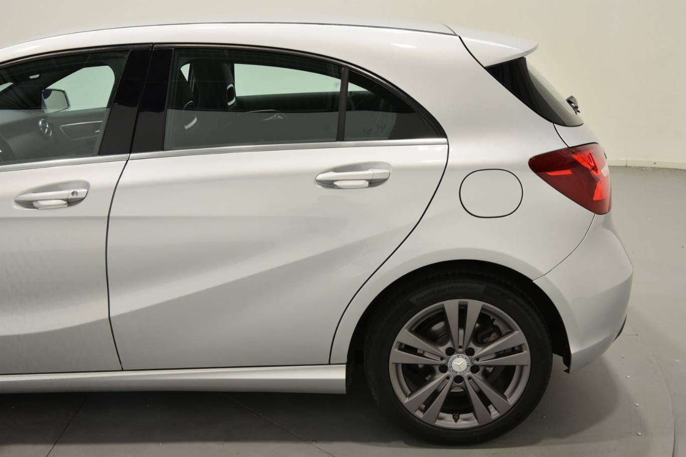 MERCEDES-BENZ A 180 61