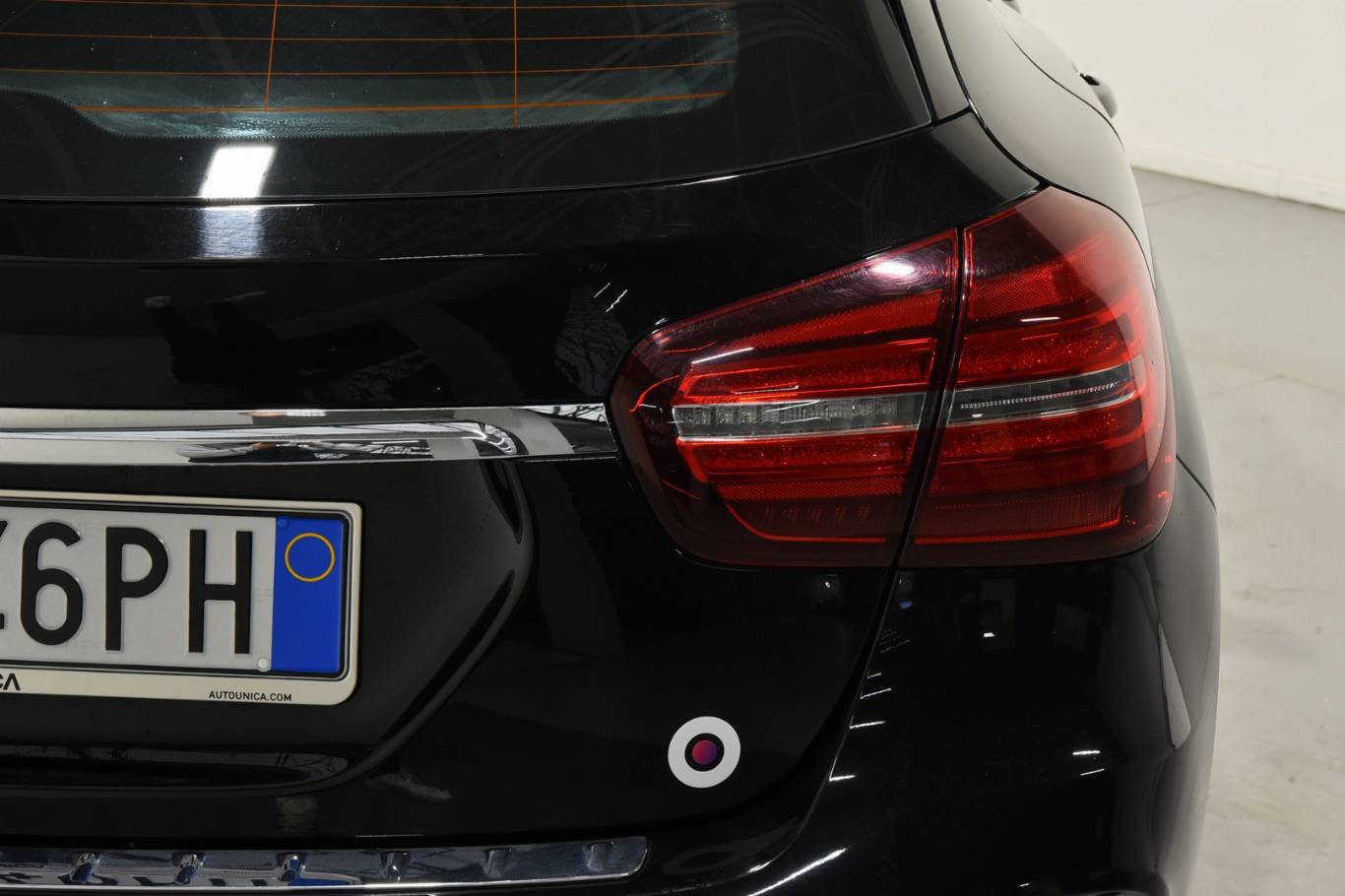 MERCEDES-BENZ GLA 180 19