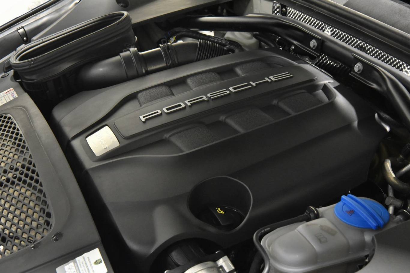 PORSCHE Macan 60
