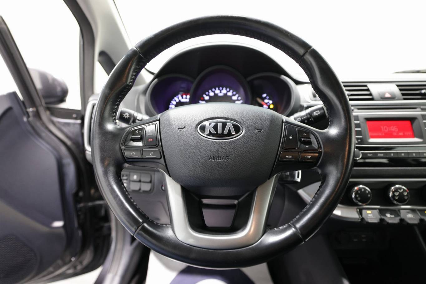 KIA Rio 7