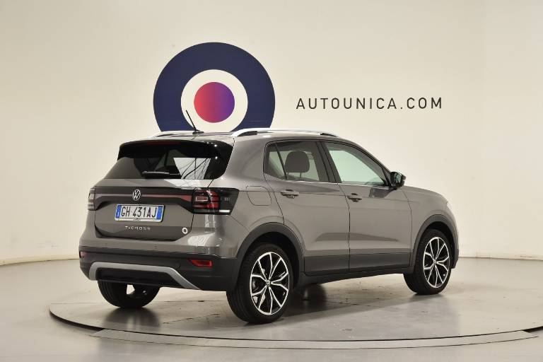 VOLKSWAGEN T-Cross 14