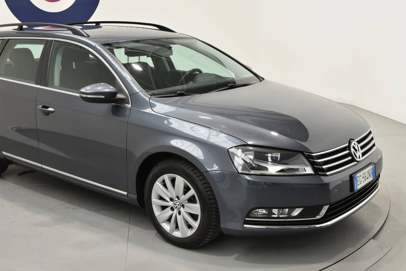 VOLKSWAGEN Passat 16