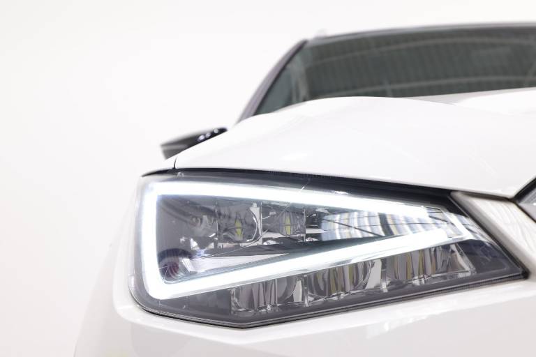 SEAT Arona 11