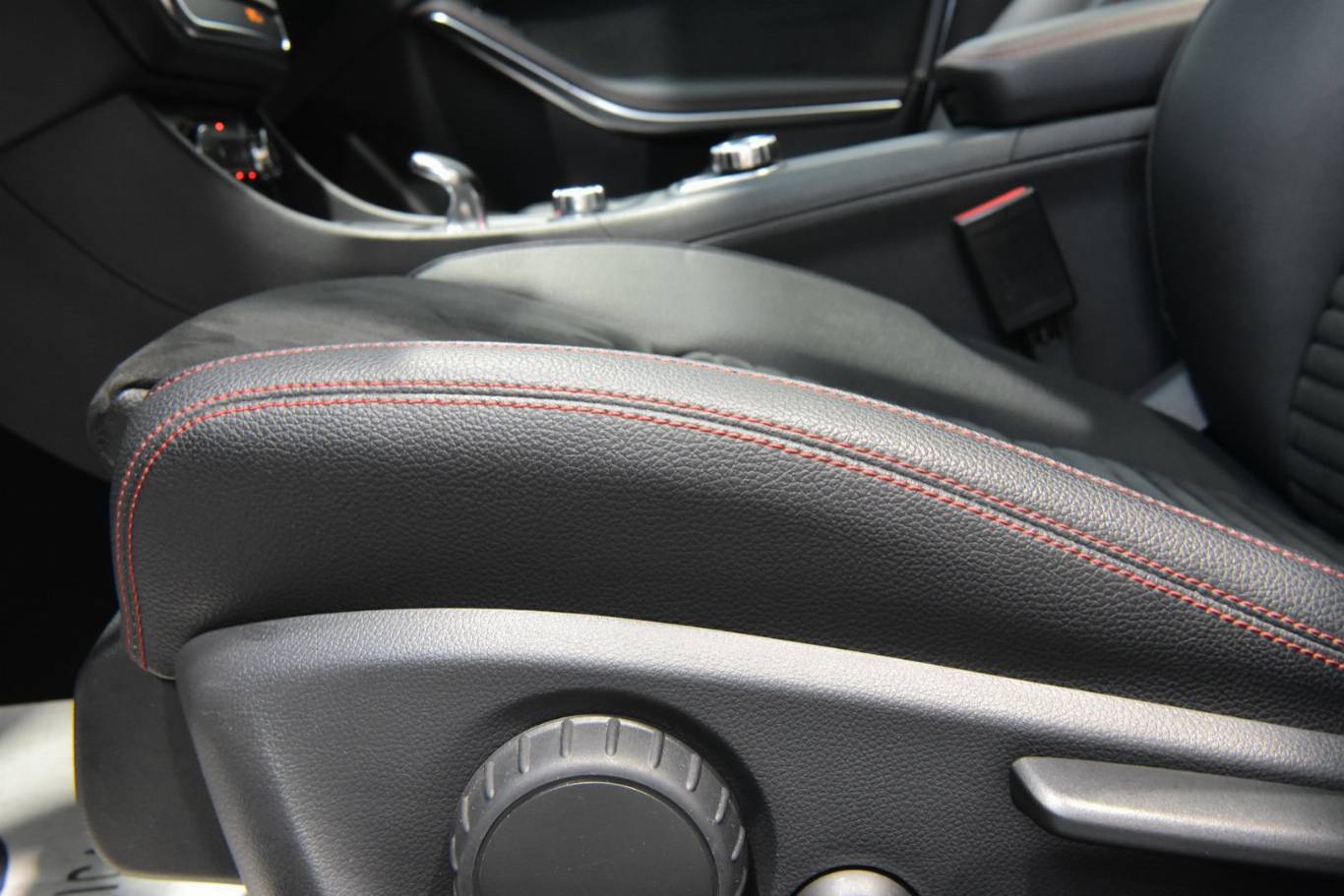 MERCEDES-BENZ CLA 45 AMG 48