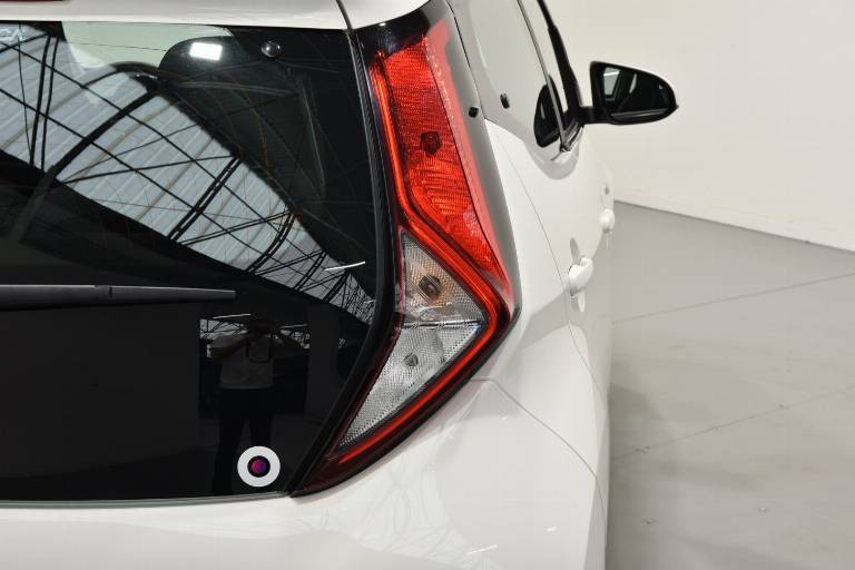 TOYOTA Aygo 19