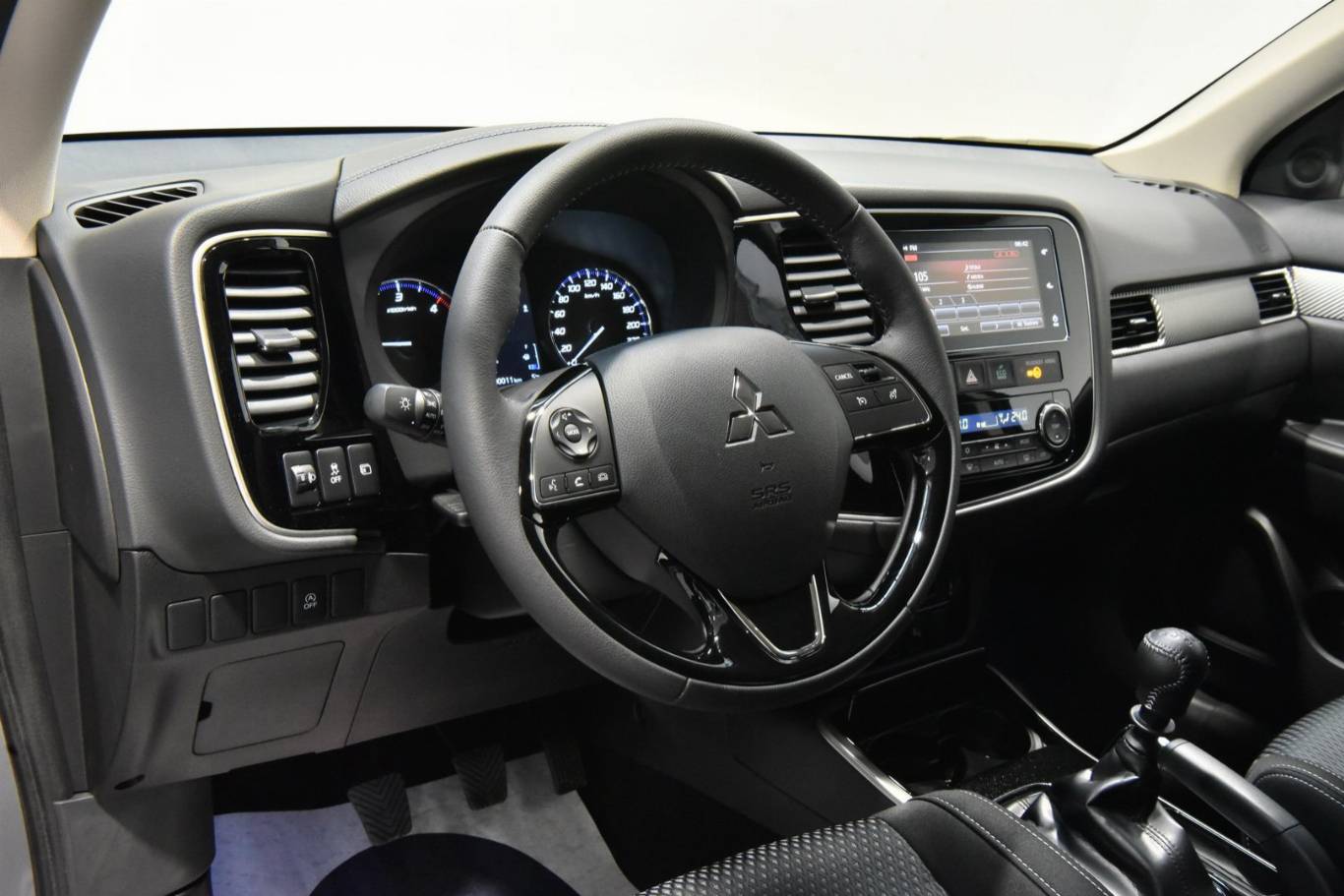 MITSUBISHI Outlander 3