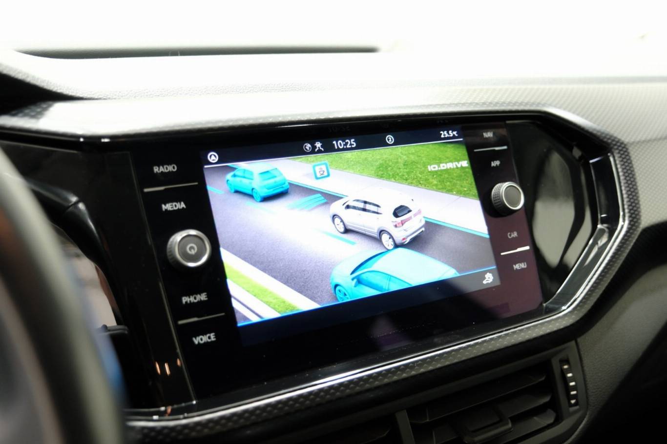 VOLKSWAGEN T-Cross 27