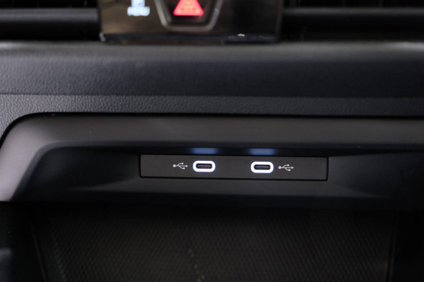 VOLKSWAGEN Golf Variant 27