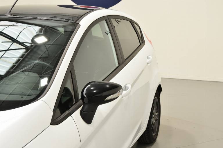 FORD Fiesta 55