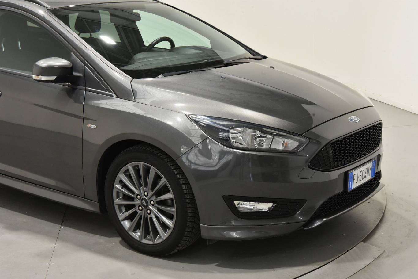 FORD Focus 16