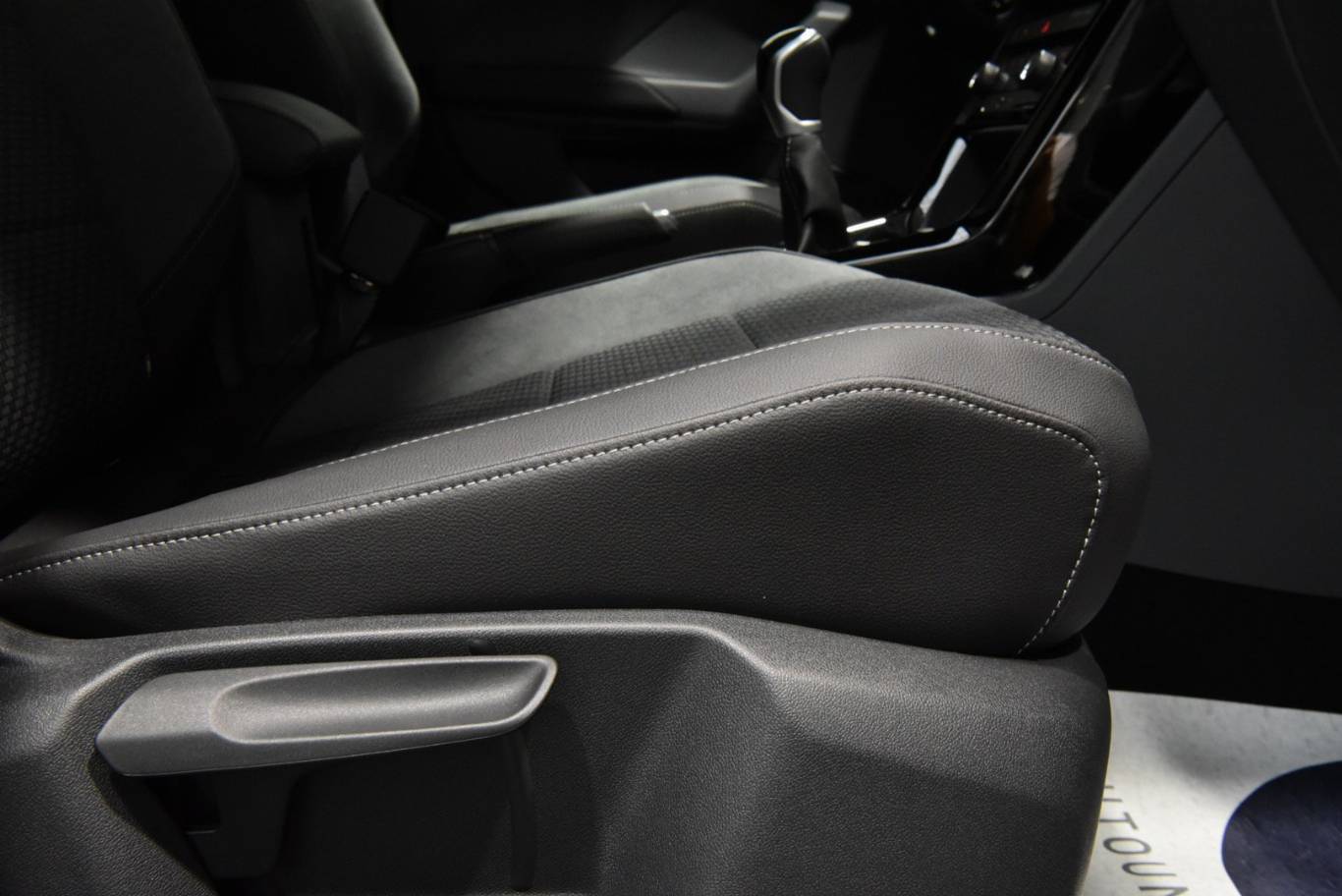 VOLKSWAGEN T-Cross 48