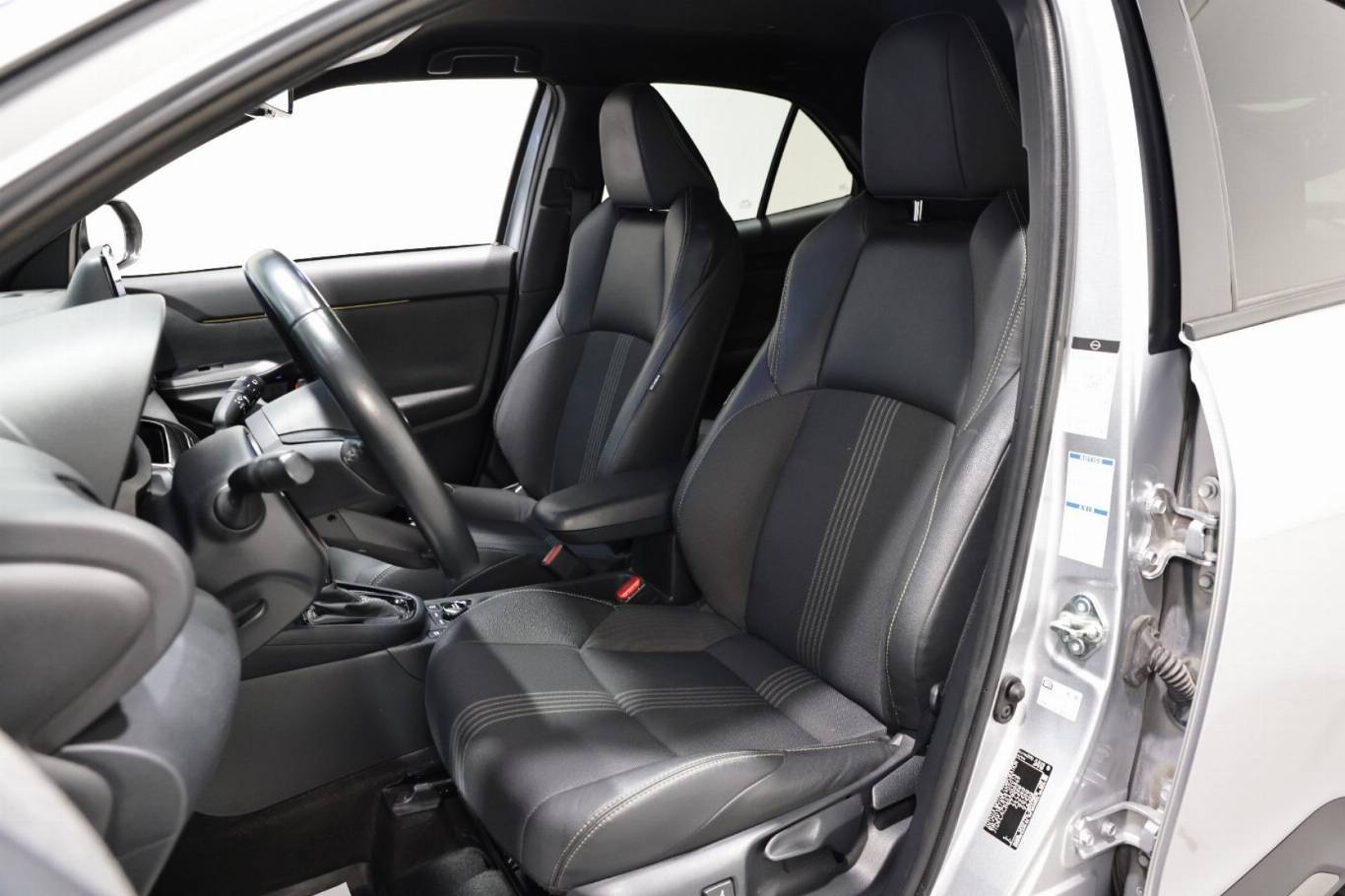 TOYOTA Yaris Cross 4