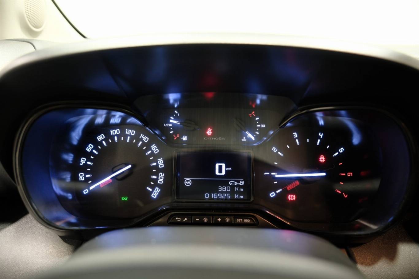 CITROEN C3 Aircross 8