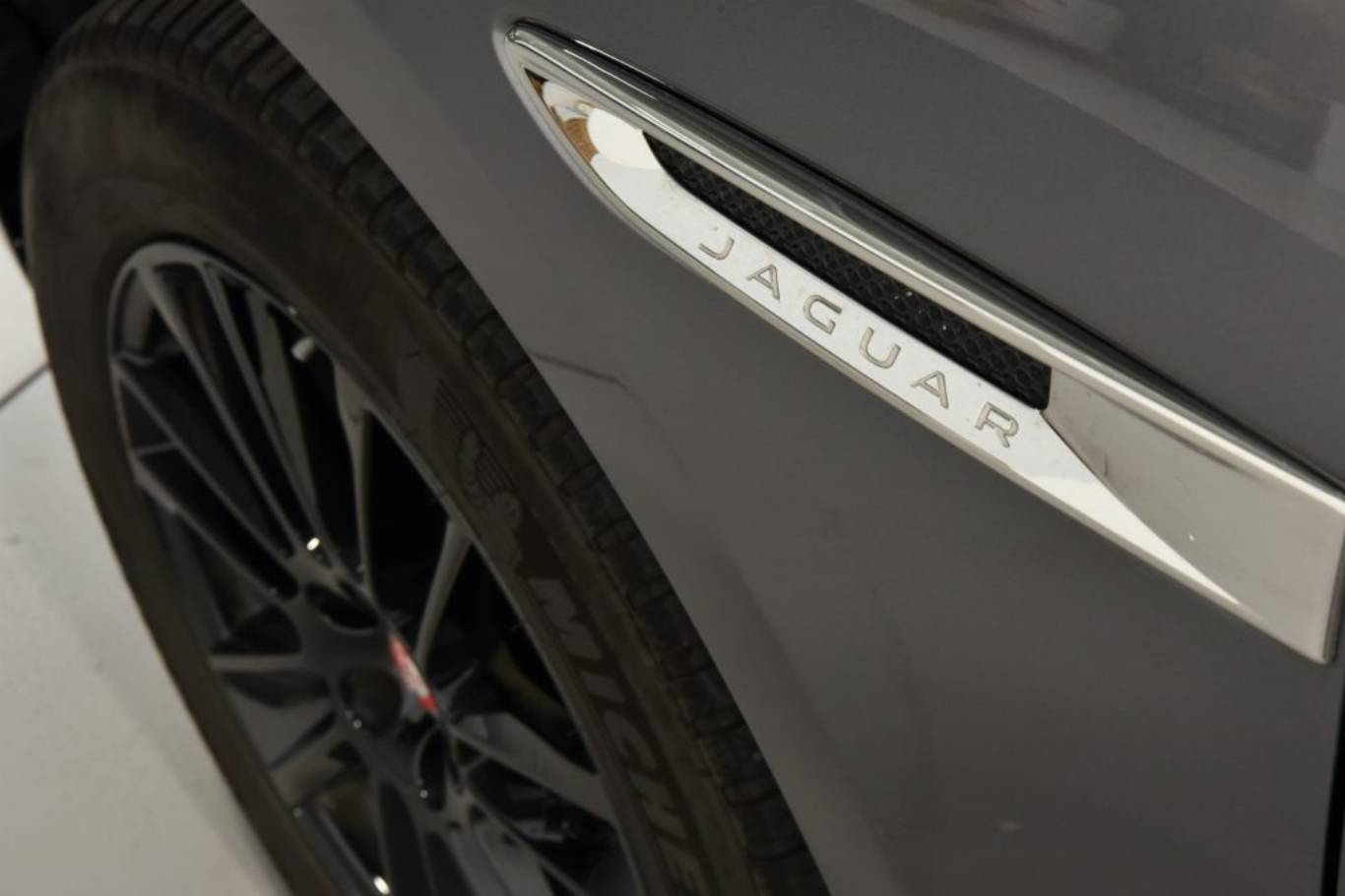 JAGUAR F-Pace 56
