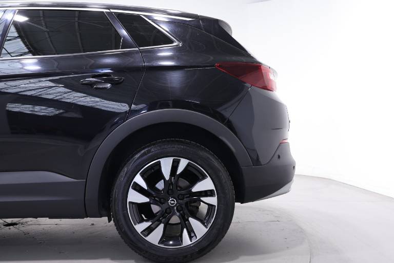 OPEL Grandland X 41