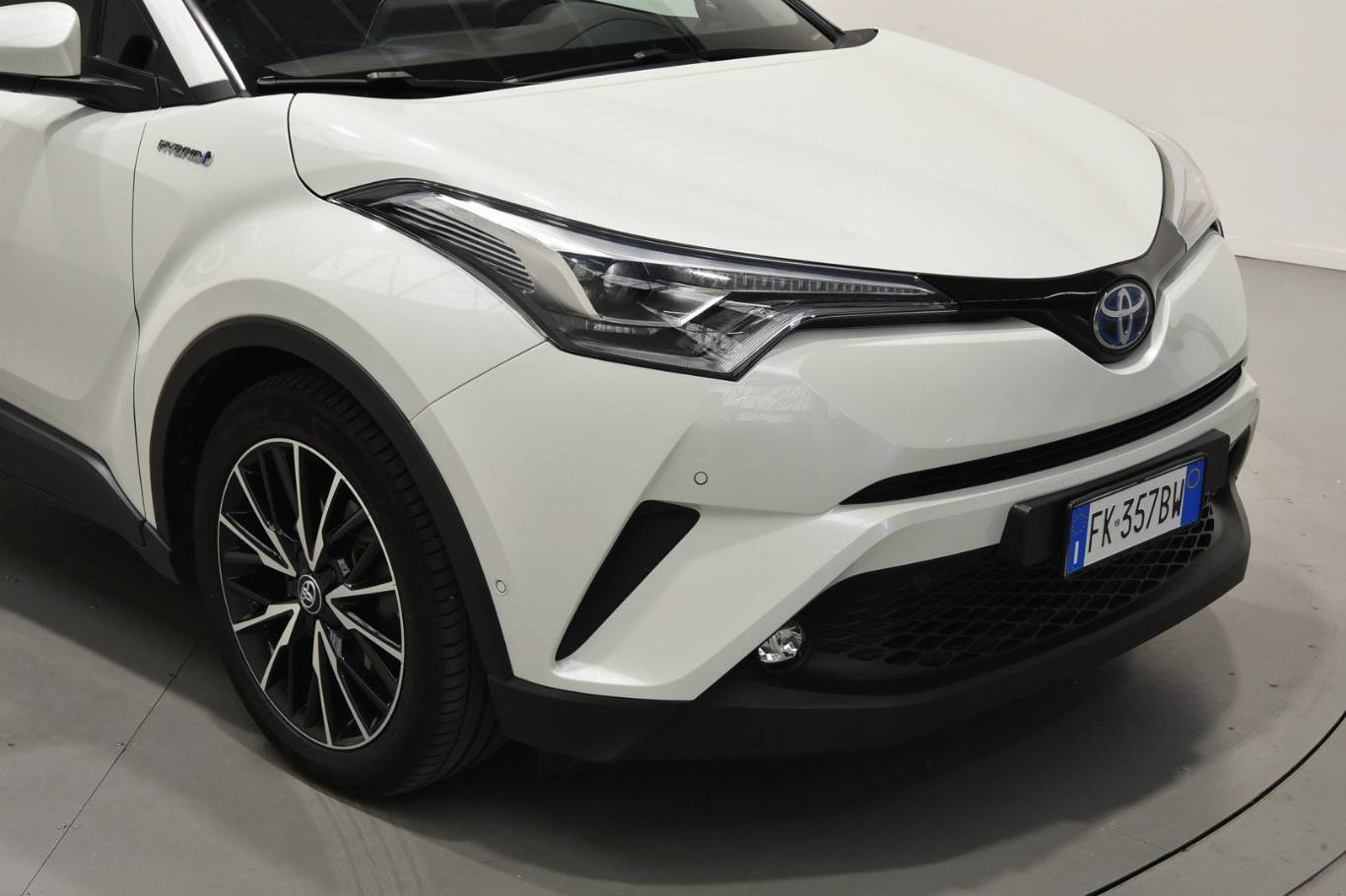 TOYOTA C-HR 46