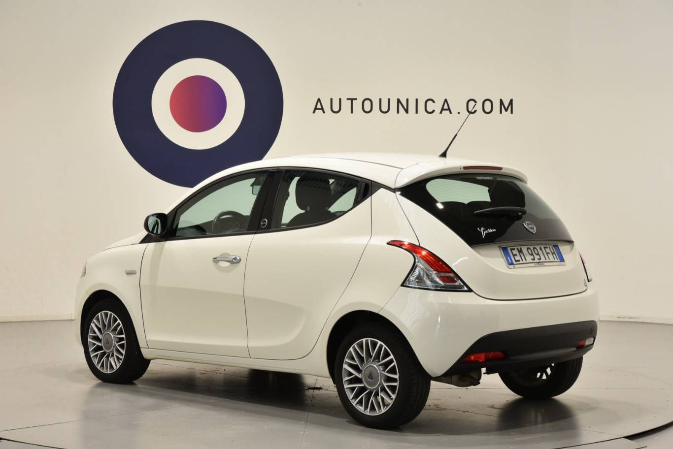 LANCIA Ypsilon 2