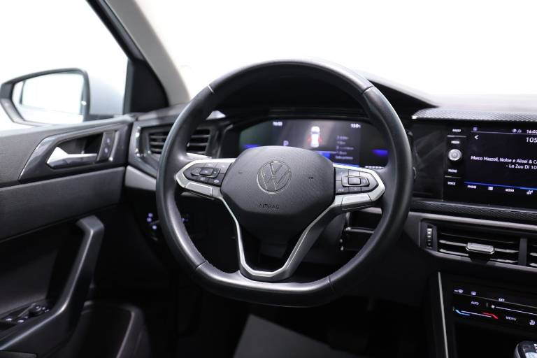 VOLKSWAGEN Polo 36