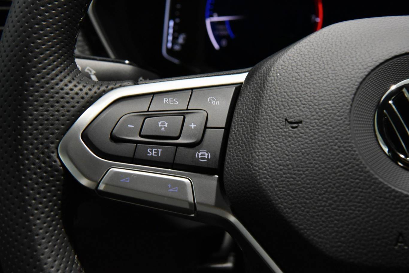 VOLKSWAGEN T-Cross 7