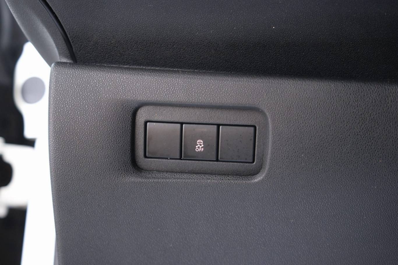 DS AUTOMOBILES DS 3 24