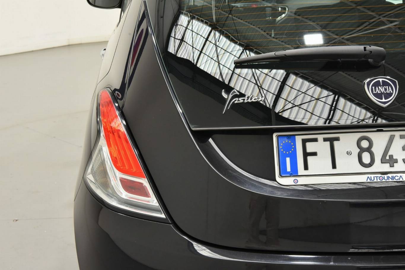 LANCIA Ypsilon 19