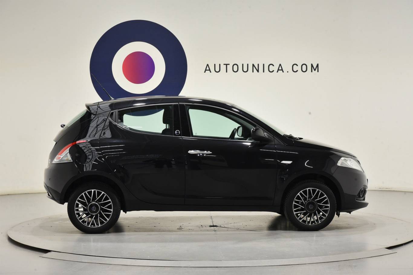 LANCIA Ypsilon 15