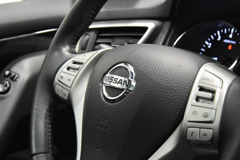 NISSAN Qashqai 24