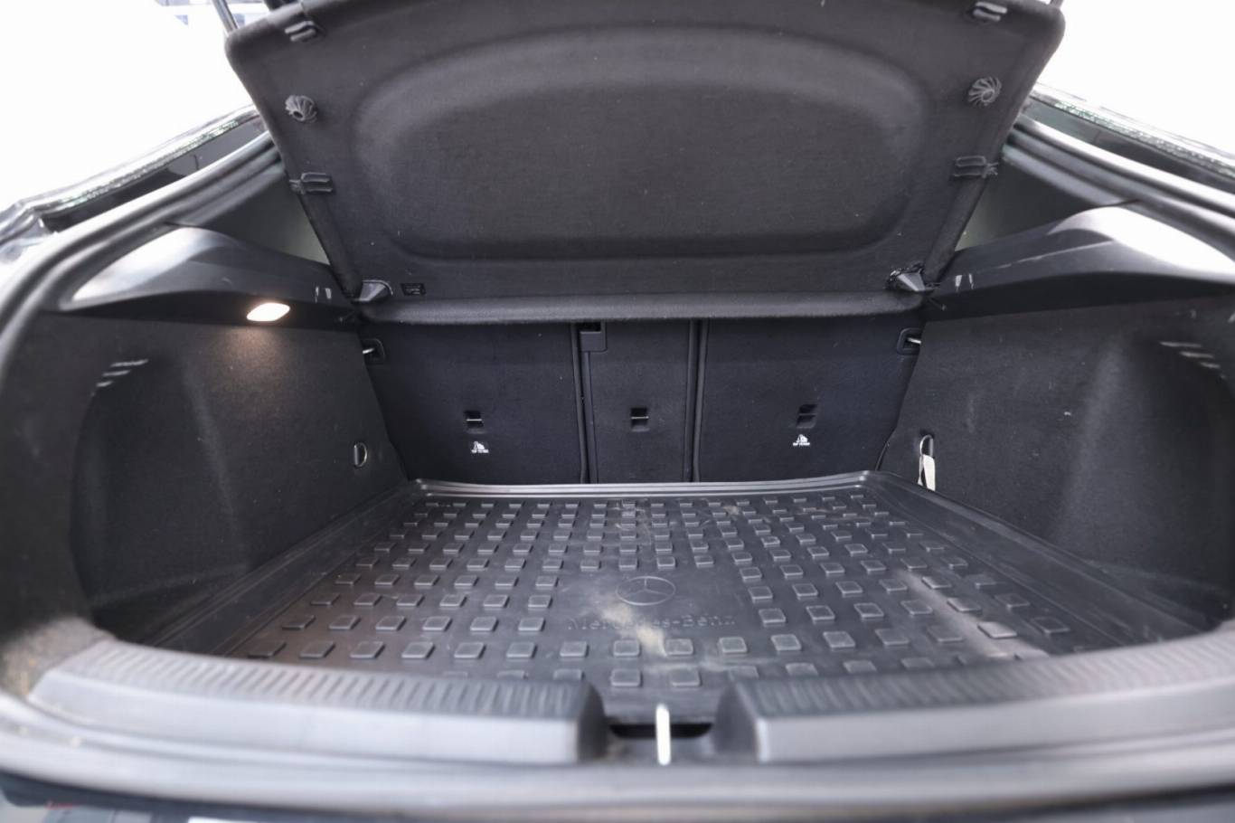 MERCEDES-BENZ A 200 54