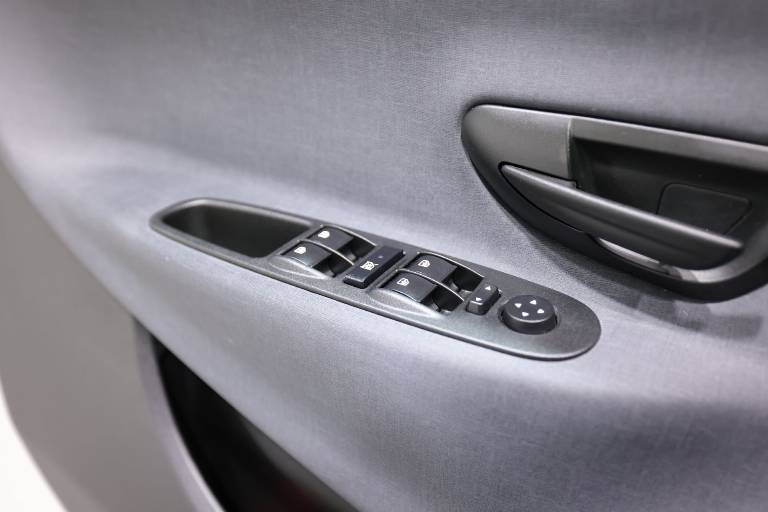 LANCIA Ypsilon 30