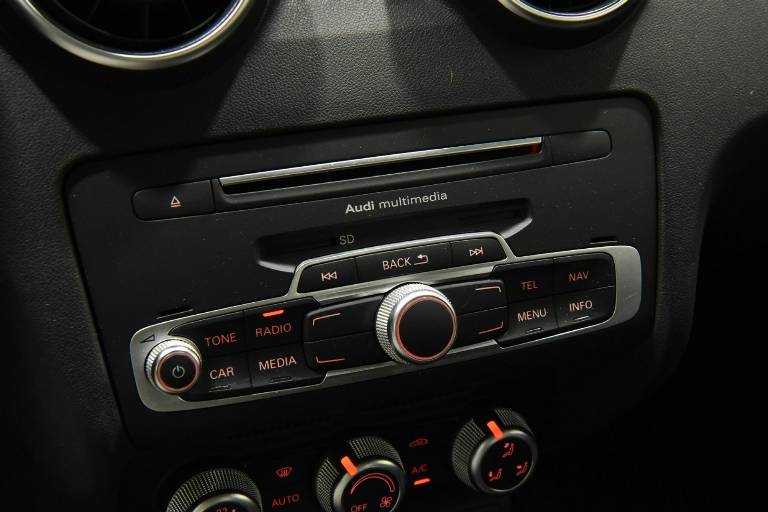 AUDI A1 37