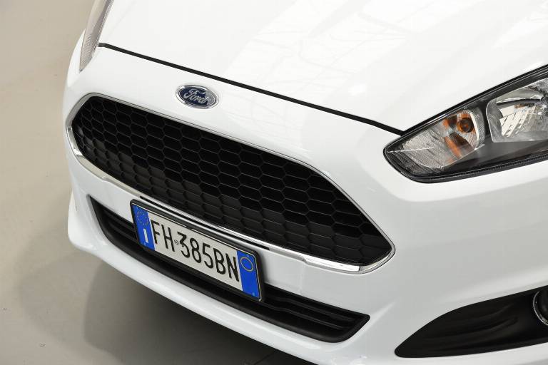 FORD Fiesta 54
