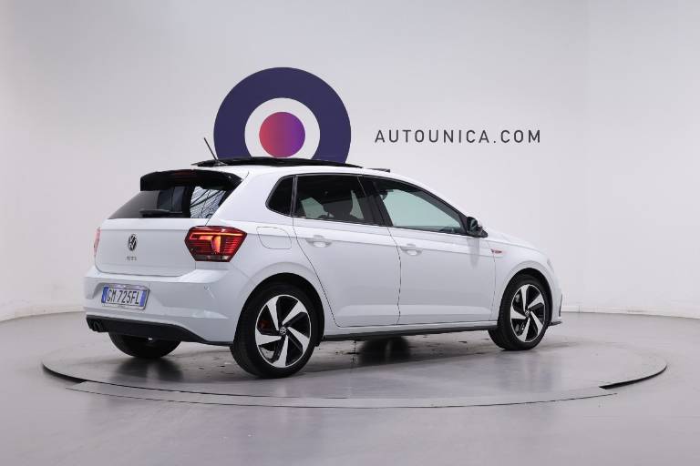 VOLKSWAGEN Polo GTI 15