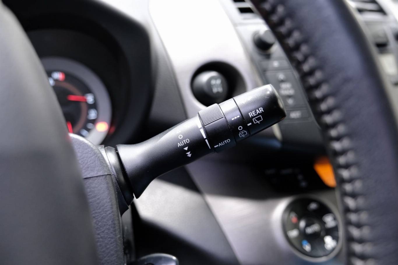 TOYOTA RAV 4 MY23 23