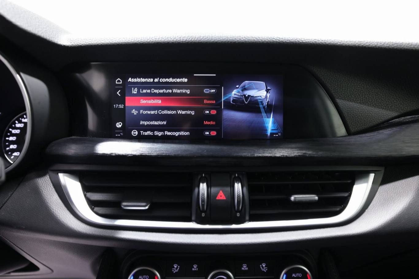 ALFA ROMEO Stelvio 9