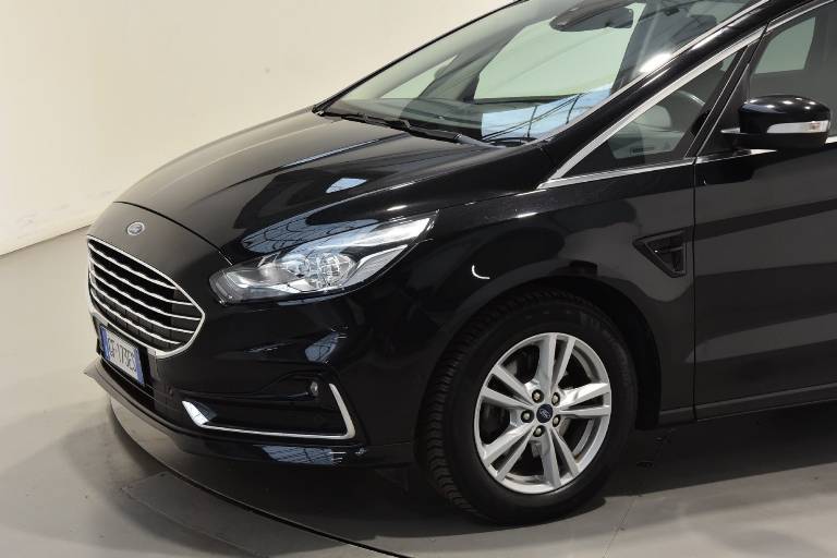 FORD S-Max 12